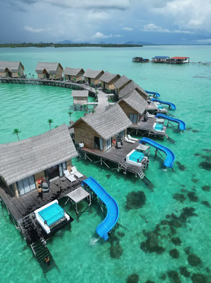 High angle drone shot of the resort in Semporna Cupid Resort